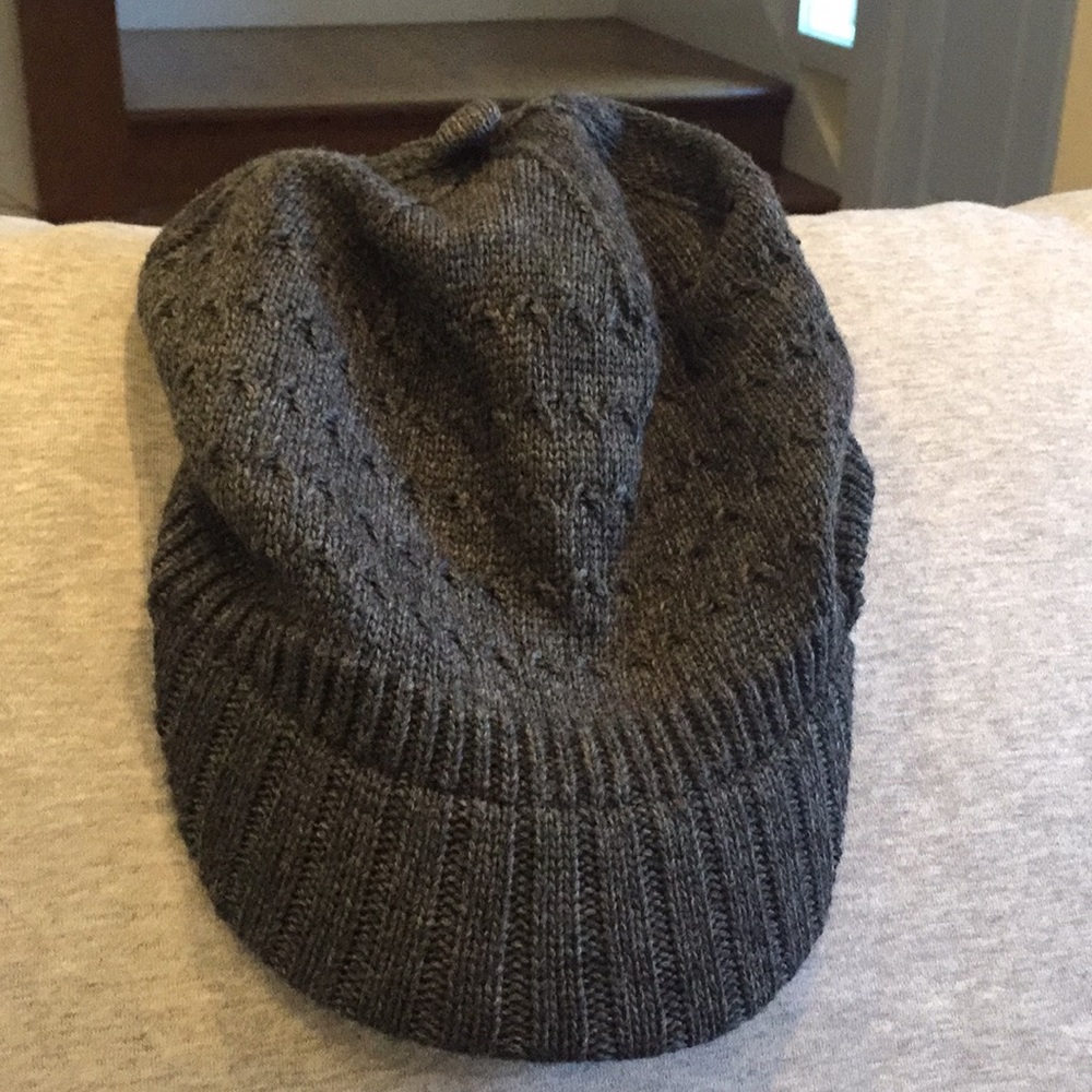 NWOT beanie with visor